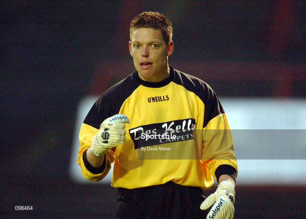 30 August 2002; Bohemians goalkeeper Ashley Barnes during the eircom League Premier Division match between Bohemians and Cork City at Dalymount Park in Dublin. Photo by David Maher/Sportsfile