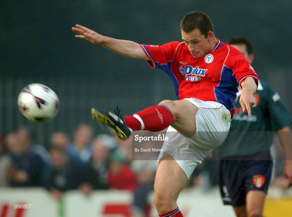 16 August 2002; David Crawley of Shelbourne during the eircom League Premier Division match between St Patrick's Athletic and Shelbourne at Richmond Park in Dublin. Photo by David Maher/Sportsfile