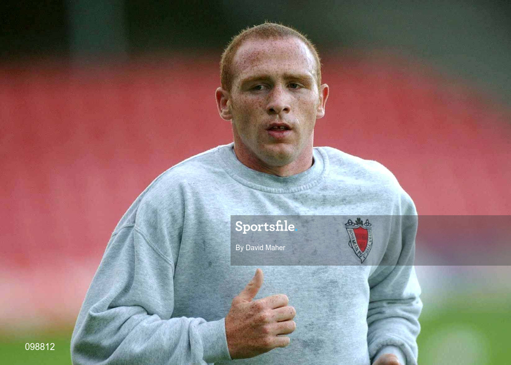 30 August 2002; Glen Crowe of Bohemians prior to the eircom League Premier Division match between Bohemians and Cork City at Dalymount Park in Dublin. Photo by David Maher/Sportsfile