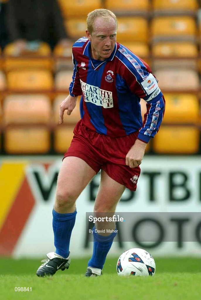 18 August 2002; Cobh Ramblers player-manager Dave Hill during the FAI Carlsberg Cup Third Round match between Shamrock Rovers and Cobh Ramblers at Tolka Park in Dublin. Photo by David Maher/Sportsfile