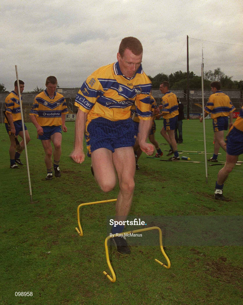 29 August 2002; Frank Lohan during a Clare hurling press night prior to their All-Ireland Hurling Final against Kilkenny. Photo by Ray McManus/Sportsfile