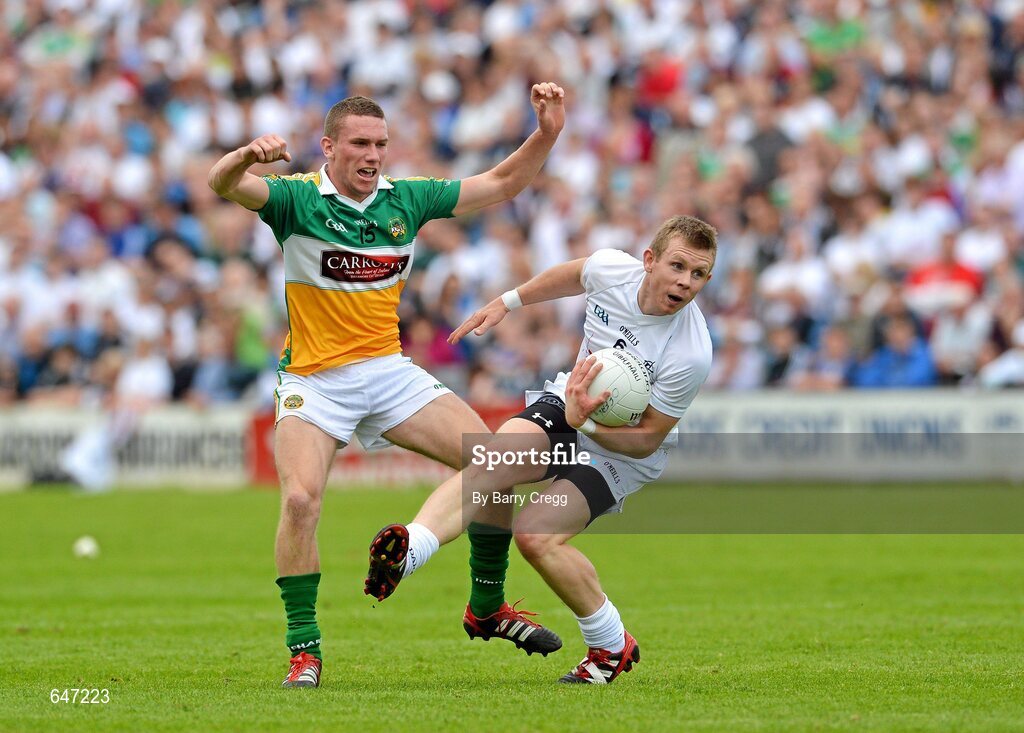 17 June 2012; Morgan O'Flaherty, Kildare, in action against Anton Sullivan, Offaly. Leinster GAA Football Senior Championship Quarter-Final, Offaly v Kildare, O'Moore Park, Portlaoise, Co. Laois. Picture credit: Barry Cregg / SPORTSFILE