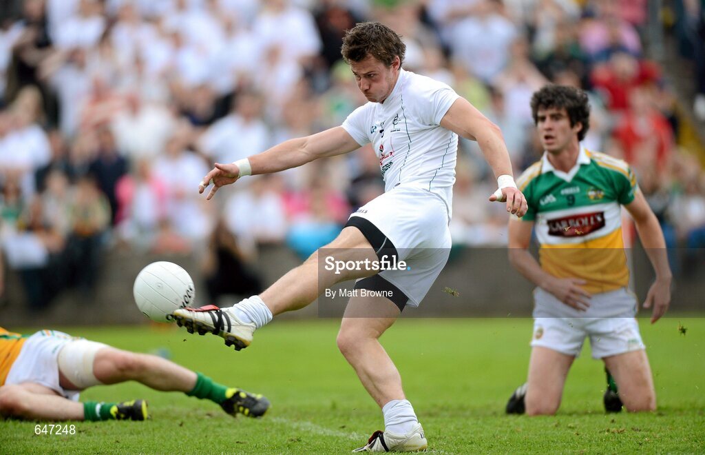 17 June 2012; Emmet Bolton, Kildare, has a shot at goal against Offaly. Leinster GAA Football Senior Championship Quarter-Final, Offaly v Kildare, O'Moore Park, Portlaoise, Co. Laois. Picture credit: Matt Browne / SPORTSFILE