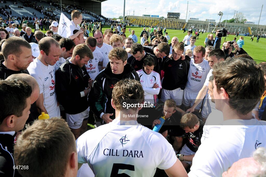 17 June 2012; Kildare manager Kieran McGeeney speaks with his players after the game. Leinster GAA Football Senior Championship Quarter-Final, Offaly v Kildare, O'Moore Park, Portlaoise, Co. Laois. Picture credit: Matt Browne / SPORTSFILE