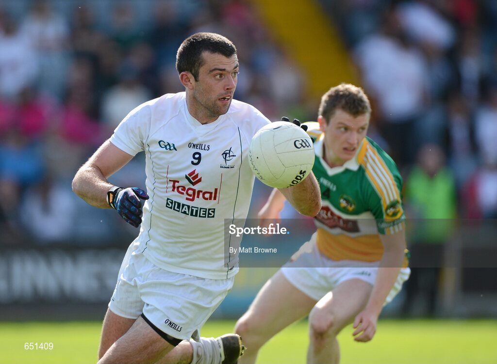 17 June 2012; Padraig O'Neill, Kildare, in action against Offaly. Leinster GAA Football Senior Championship Quarter-Final, Offaly v Kildare, O'Moore Park, Portlaoise, Co. Laois. Picture credit: Matt Browne / SPORTSFILE