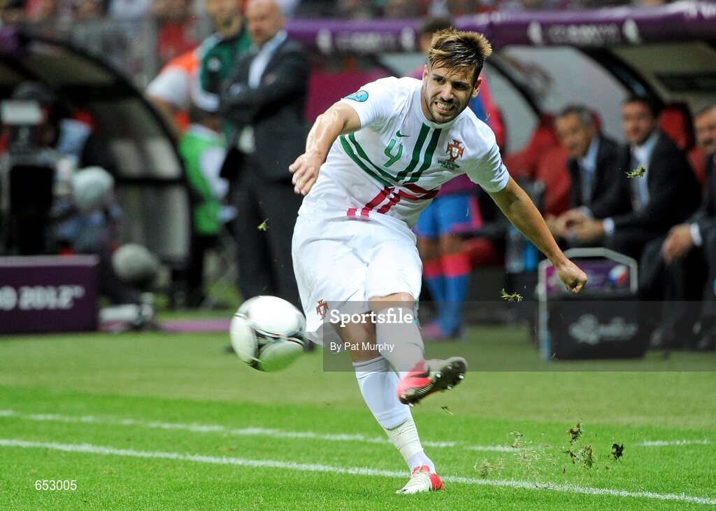 21 June 2012; Miguel Veloso, Portugal. UEFA EURO 2012, Quarter-Final, Czech Republic v Portugal, National Stadium, Warsaw, Poland. Picture credit: Pat Murphy / SPORTSFILE