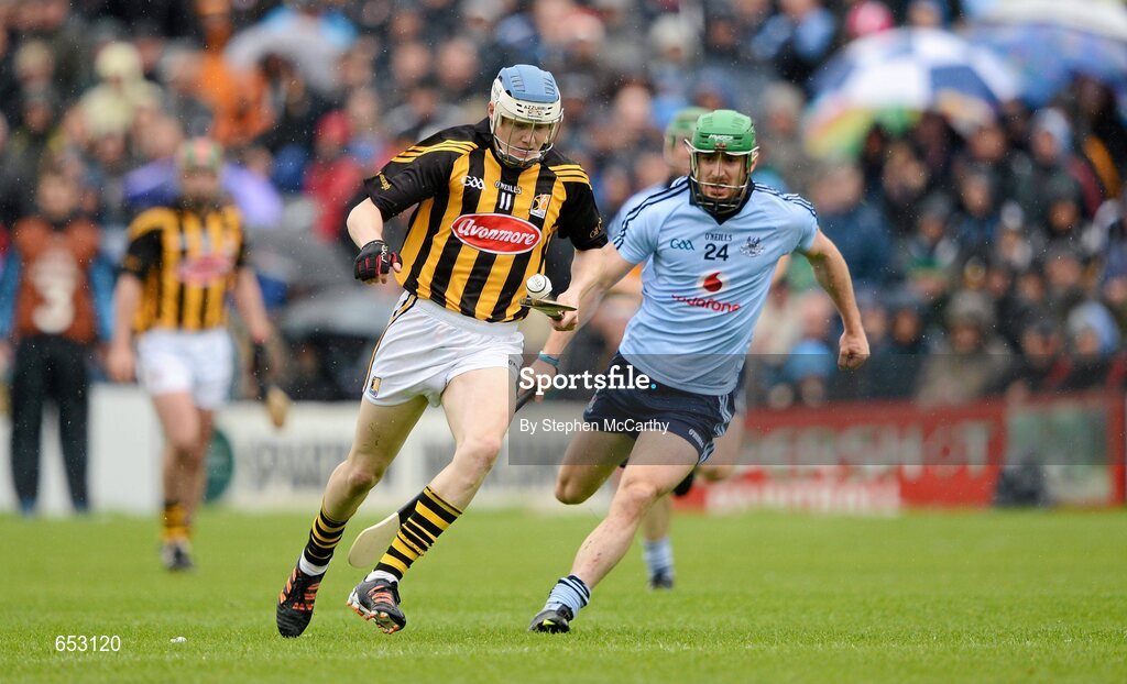 23 June 2012; TJ Reid, Kilkenny, in action against Ryan O'Dwyer, Dublin. Leinster GAA Hurling Senior Championship Semi-Final, Dublin v Kilkenny, O'Moore Park, Portlaoise, Co. Laois. Picture credit: Stephen McCarthy / SPORTSFILE