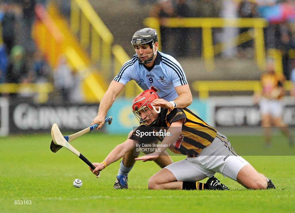 23 June 2012; Cillian Buckley, Kilkenny, in action against Shane Durkin, Dublin. Leinster GAA Hurling Senior Championship Semi-Final, Dublin v Kilkenny, O'Moore Park, Portlaoise, Co. Laois. Picture credit: Dáire Brennan / SPORTSFILE