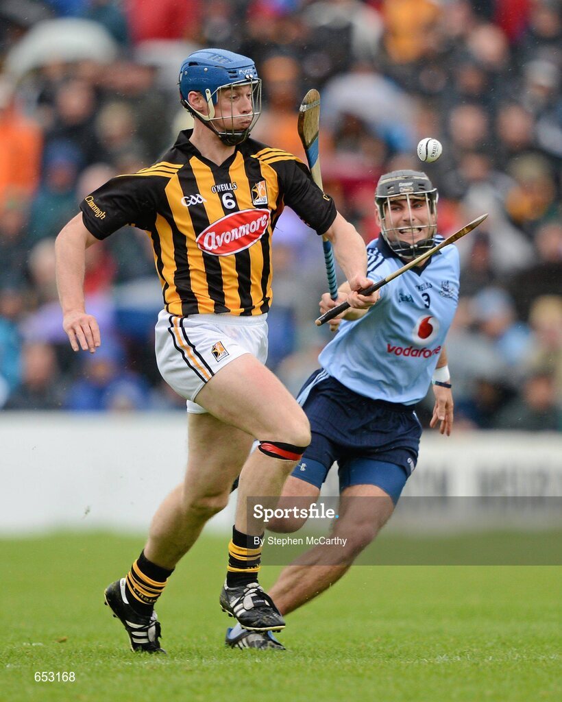 23 June 2012; Brian Hogan, Kilkenny, in action against Shane Durkin, Dublin. Leinster GAA Hurling Senior Championship Semi-Final, Dublin v Kilkenny, O'Moore Park, Portlaoise, Co. Laois. Picture credit: Stephen McCarthy / SPORTSFILE