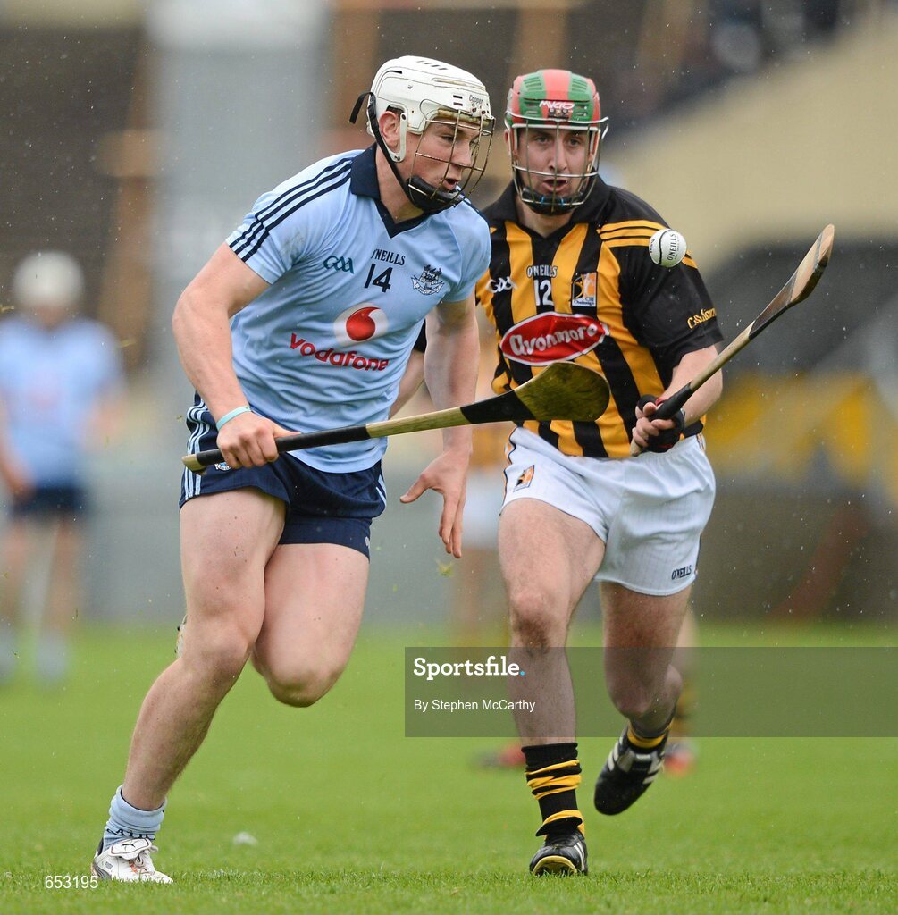 23 June 2012; Liam Rushe, Dublin, in action against Eoin Larkin, Kilkenny. Leinster GAA Hurling Senior Championship Semi-Final, Dublin v Kilkenny, O'Moore Park, Portlaoise, Co. Laois. Picture credit: Stephen McCarthy / SPORTSFILE