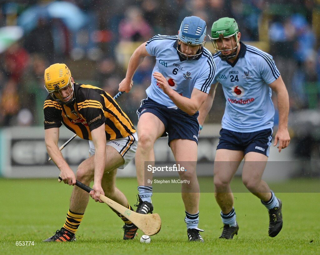 23 June 2012; Colin Fennelly, Kilkenny, in action against Joey Boland and Ryan O'Dwyer, right, Dublin. Leinster GAA Hurling Senior Championship Semi-Final, Dublin v Kilkenny, O'Moore Park, Portlaoise, Co. Laois. Picture credit: Stephen McCarthy / SPORTSFILE