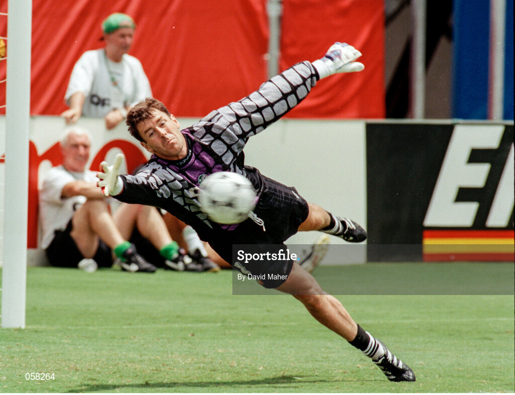 28 June 1994; Packie Bonner, Republic of Ireland, Soccer. Picture credit; David Maher/SPORTSFILE