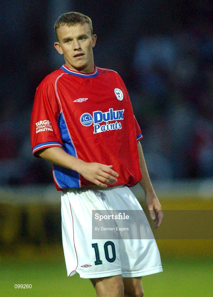 16 August 2002; Mark Roberts of Shelbourne during the eircom League Premier Division match between St Patrick's Athletic and Shelbourne at Richmond Park in Dublin. Photo by Damien Eagers/Sportsfile
