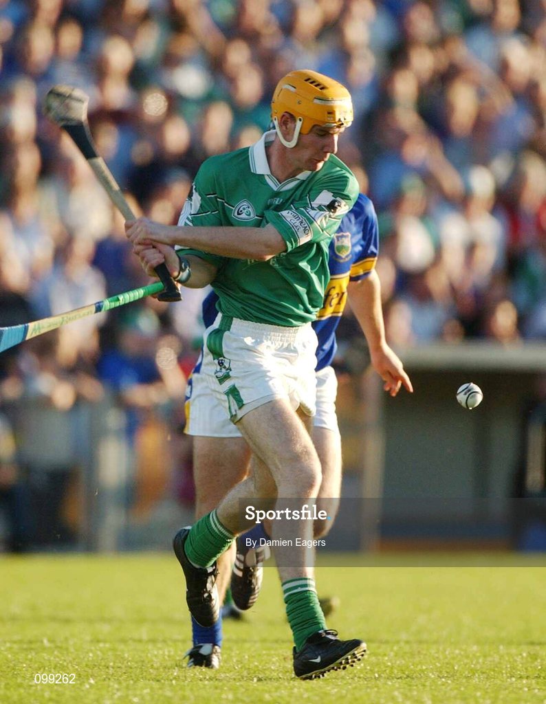 21 August 2002; Paudie O'Dwyer of Limerick during the Munster U21 Hurling Championship Final Replay match between Tipperary and Limerick at Semple Stadium in Thurles, Tipperary. Photo by Damien Eagers/Sportsfile