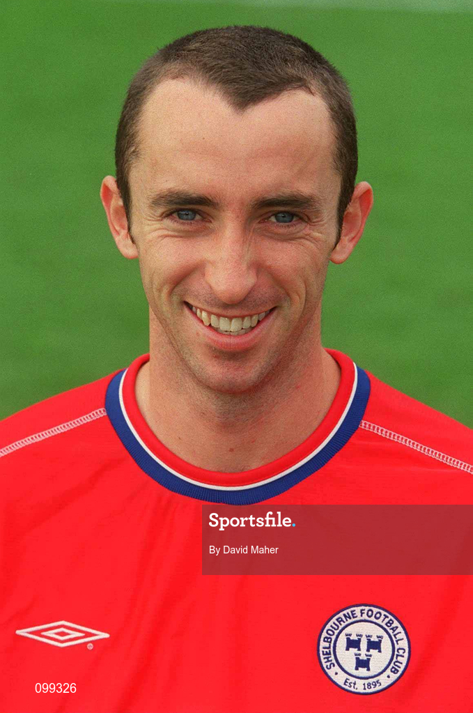 24 August 2002; Ollie Cahill during a Shelbourne squad portrait session at Tolka Park in Dublin. Photo by David Maher/Sportsfile