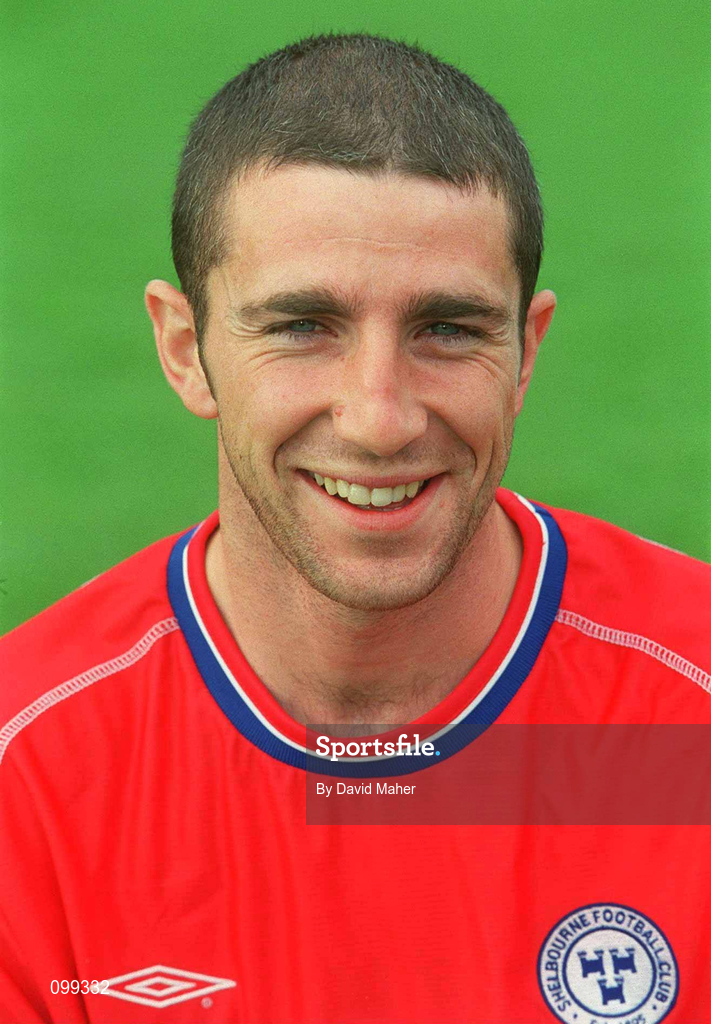 24 August 2002; Owen Heary during a Shelbourne squad portrait session at Tolka Park in Dublin. Photo by David Maher/Sportsfile