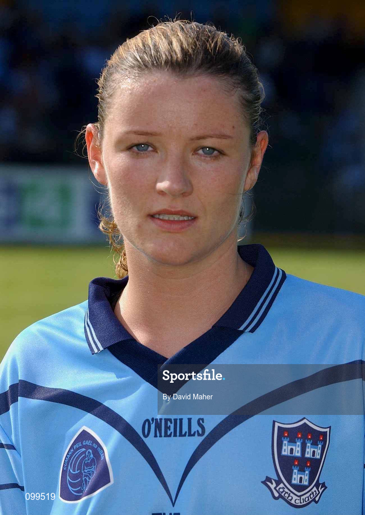14 September 2002; Martina Farrell of Dublin prior to the All-Ireland Ladies Football Championship semi-final match between Dublin and Mayo at Pearse Park in Longford. Photo by David Maher/Sportsfile