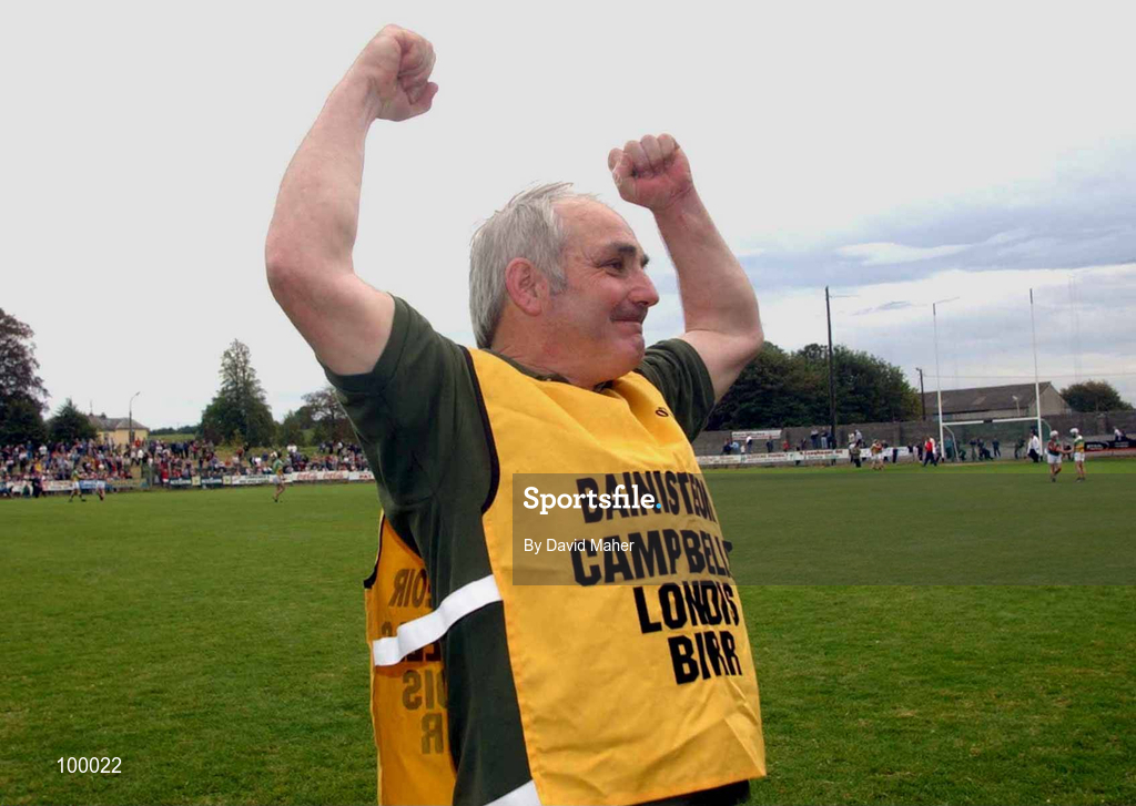 29 September 2002; Birr manager Pat Joe Whelahan celebrates at the final whistle of the Offaly County Senior Hurling Final match between Birr and Kilcormac / Kelloughey at St. Brendan's Park in Birr, Offaly. Photo by David Maher/Sportsfile