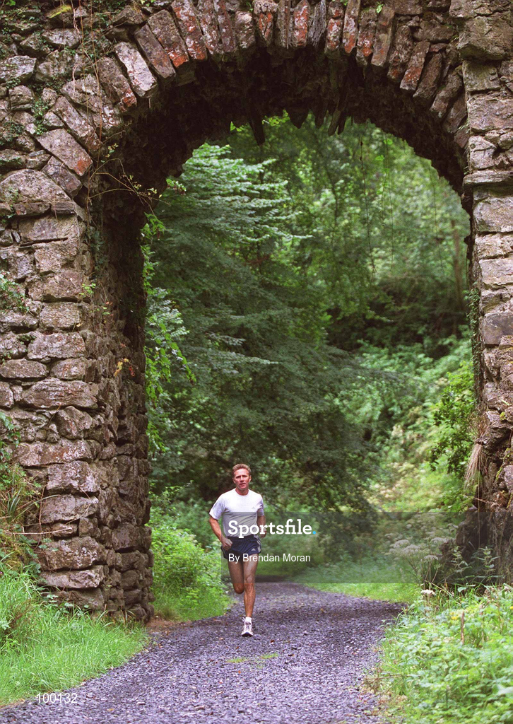 11 September 2002; Eamonn Coghlan during a feature in the grounds of Luttrellstown Castle in Dublin. Photo by Brendan Moran/Sportsfile