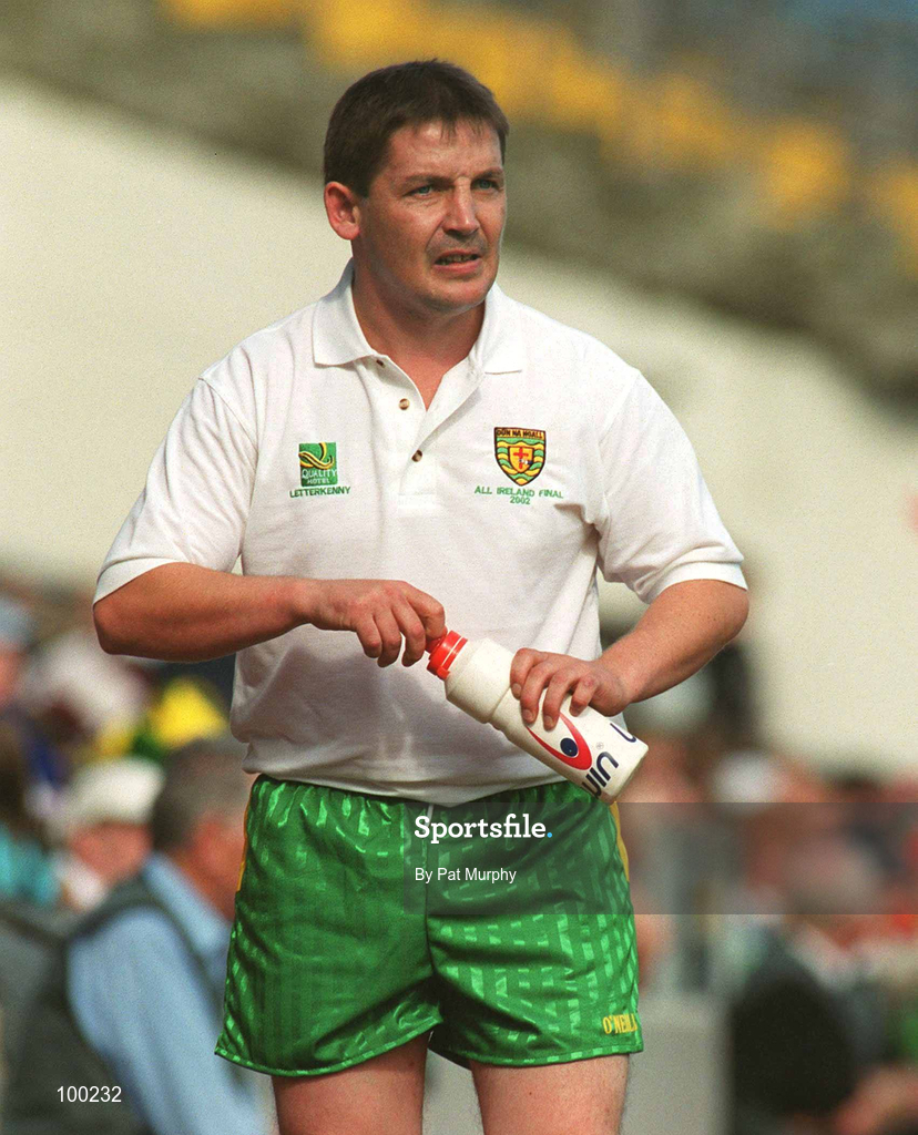 29 September 2002; Donegal manager Dermott Gallagher during the All-Ireland Ladies Junior Football Championship Final match between Galway and Donegal at Croke Park in Dublin. Photo by Pat Murphy/Sportsfile