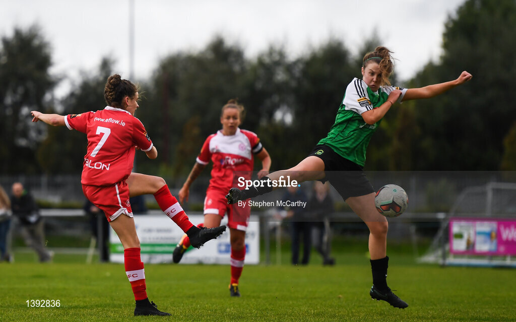 23 September 2017; Leanne Kiernan of Shelbourne Ladies shoots to score her side's first goal despite the attention of Chloe Maloney of Peamount United during the Continental Tyres Women's National League Cup Final match between Peamount United and Shelbourne Ladies at Greenogue in Dublin. Photo by Stephen McCarthy/Sportsfile