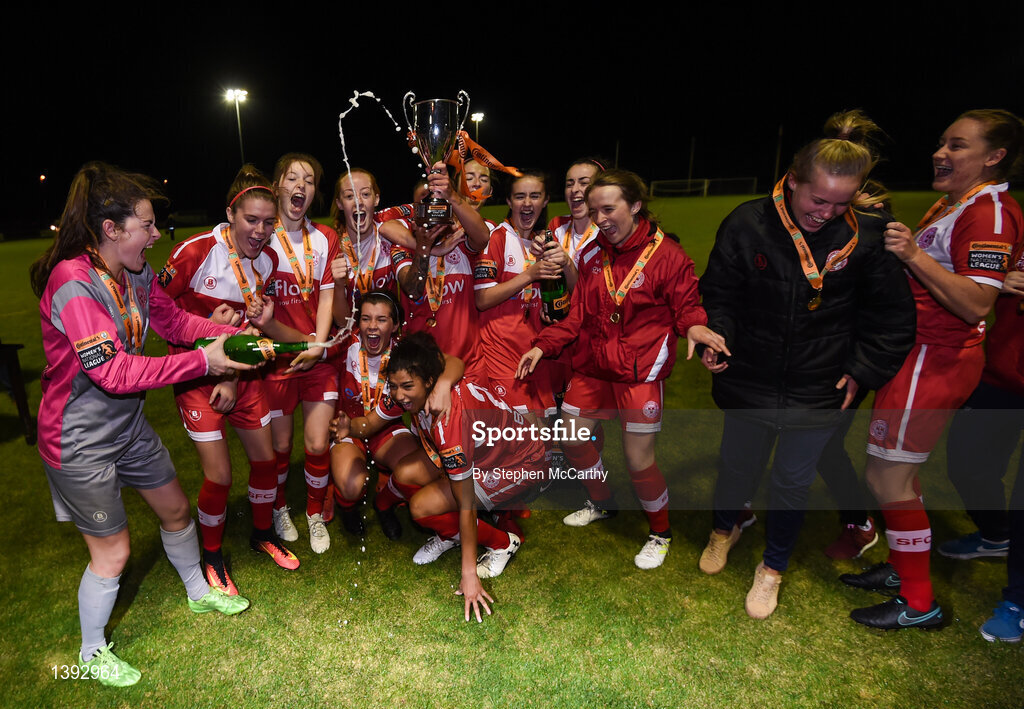 23 September 2017; Shelbourne Ladies players celebrate with the cup following the Continental Tyres Women's National League Cup Final match between Peamount United and Shelbourne Ladies at Greenogue in Dublin. Photo by Stephen McCarthy/Sportsfile