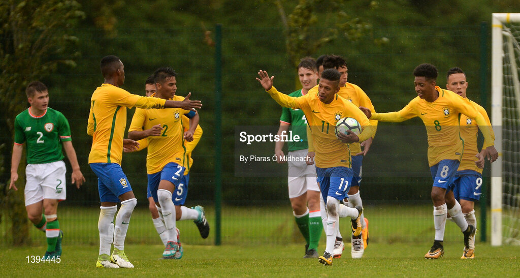 27 September 2017; Kaka of Brazil, centre, celebrates scoring his side's first goal during the International Friendly match between Republic of Ireland and Brazil at the AUL Complex in Dublin. Photo by Piaras Ó Mídheach/Sportsfile
