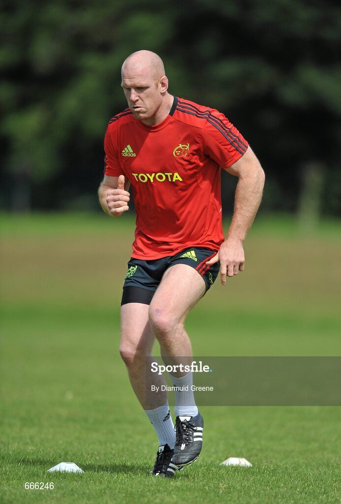 18 July 2012; Munster's Paul O'Connell trains separate from team-mates during squad training ahead of the 2012/13 season. Munster Rugby Squad Training, Cork Institute of Technology, Bishopstown, Cork. Picture credit: Diarmuid Greene / SPORTSFILE