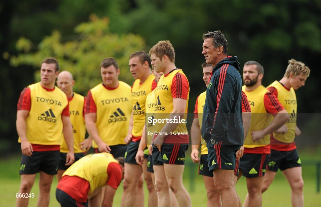 18 July 2012; Munster head coach Rob Penney along with players during squad training ahead of the 2012/13 season. Munster Rugby Squad Training, Cork Institute of Technology, Bishopstown, Cork. Picture credit: Diarmuid Greene / SPORTSFILE