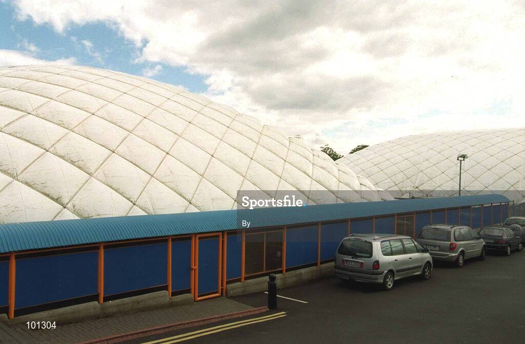 28 May 2002; Westwood Tennis Dome, Leopardstown, Co. Dublin. Picture credit; Damien Eagers / SPORTSFILE