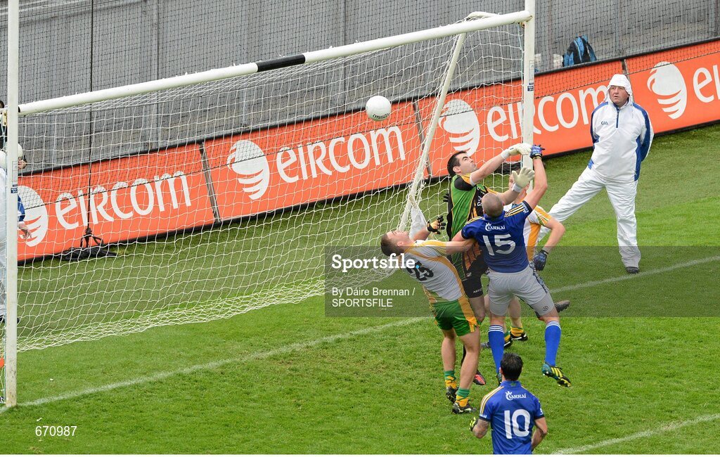 5 August 2012; Kieran Donaghy, Kerry, scores his side's first goal. GAA Football All-Ireland Senior Championship Quarter-Final, Donegal v Kerry, Croke Park, Dublin. Picture credit: Dáire Brennan / SPORTSFILE