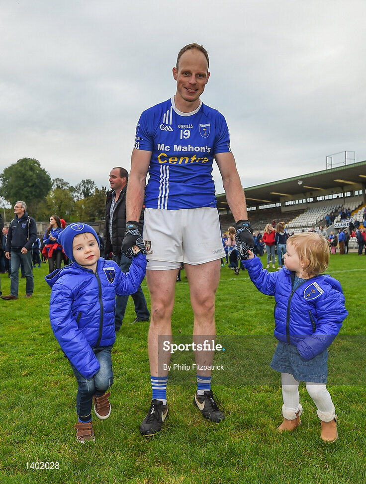 15 October 2017; David McCague with his children James and Niamh after the Monaghan County Senior Football Championship Final match between Magheracloone and Scotstown at St Tiernach's Park in Monaghan. Photo by Philip Fitzpatrick/Sportsfile
