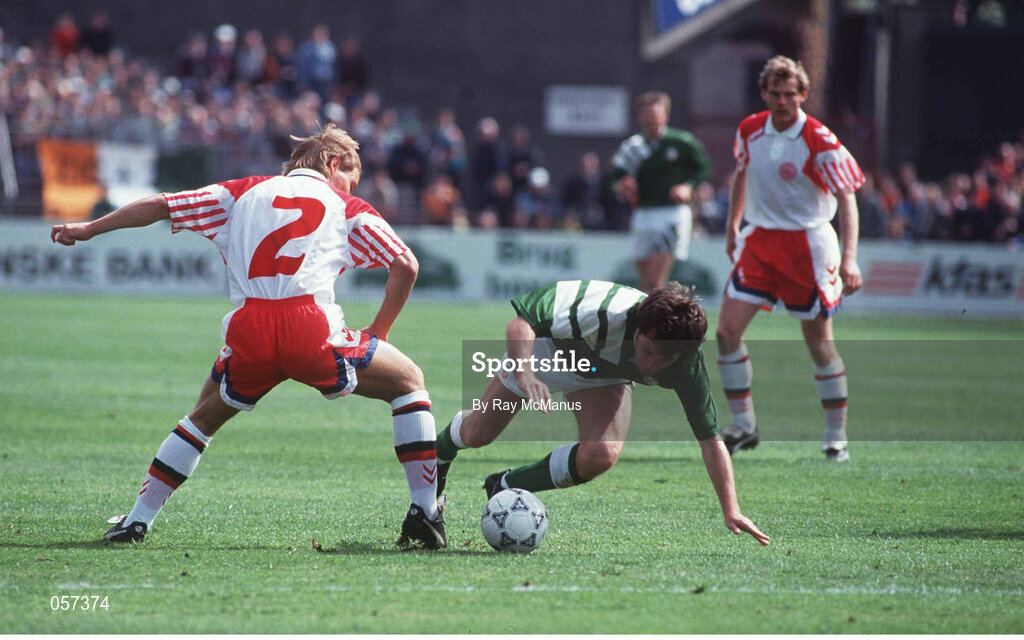 28 April 1993; Ray Houghton, Republic of Ireland in action against, Denmark. World Cup Qualifier, Republic of Ireland v Denmark, Lansdowne Road, Dublin. Picture credit; Ray McManus/SPORTSFILE
