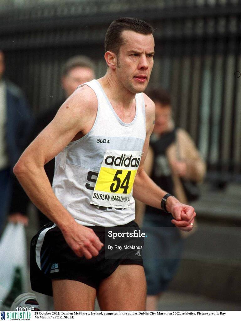28 October 2002; Damien McSharry, Ireland, competes in the adidas Dublin City Marathon 2002. Athletics. Picture credit; Ray McManus / SPORTSFILE