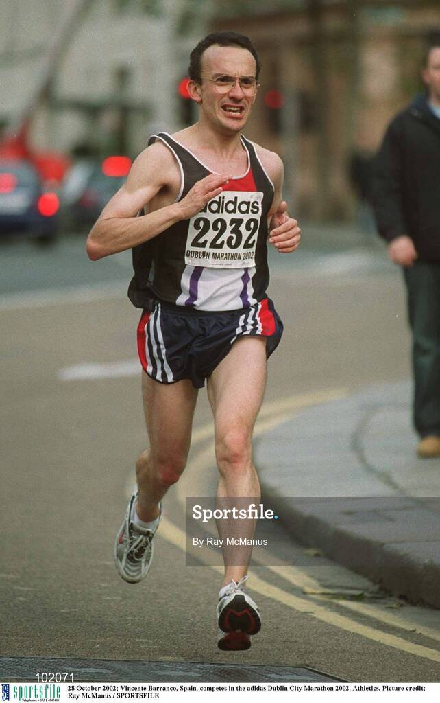 28 October 2002; Vincente Barranco, Spain, competes in the adidas Dublin City Marathon 2002. Athletics. Picture credit; Ray McManus / SPORTSFILE