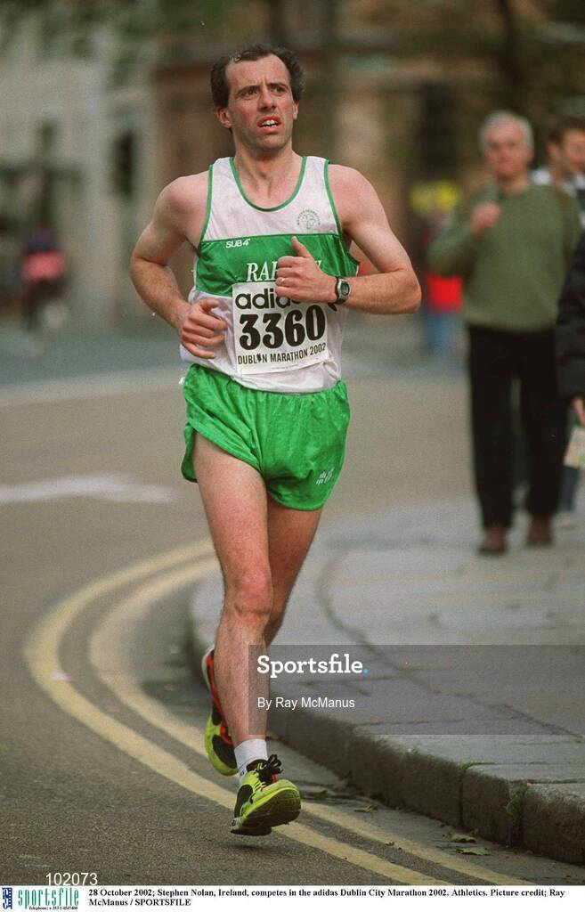 28 October 2002; Stephen Nolan, Ireland, competes in the adidas Dublin City Marathon 2002. Athletics. Picture credit; Ray McManus / SPORTSFILE