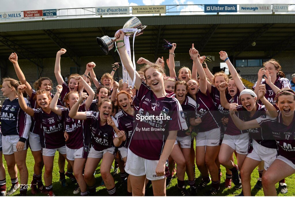 25 August 2012; Galway captain Eimile Gavin lifts the cup as her team-mates celebrate. All Ireland U16 ‘A’ Championship Final, Cork v Galway, MacDonagh Park, Nenagh, Co. Tipperary. Picture credit: Matt Browne / SPORTSFILE