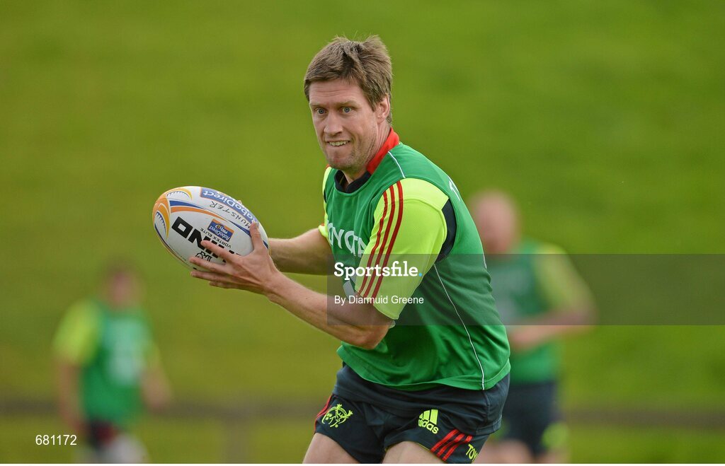 5 September 2012; Munster's Ronan O'Gara in action during squad training ahead of their Celtic League, Round 2, match against Benetton Treviso on Friday. Munster Rugby Squad Training, University of Limerick, Limerick. Picture credit: Diarmuid Greene / SPORTSFILE