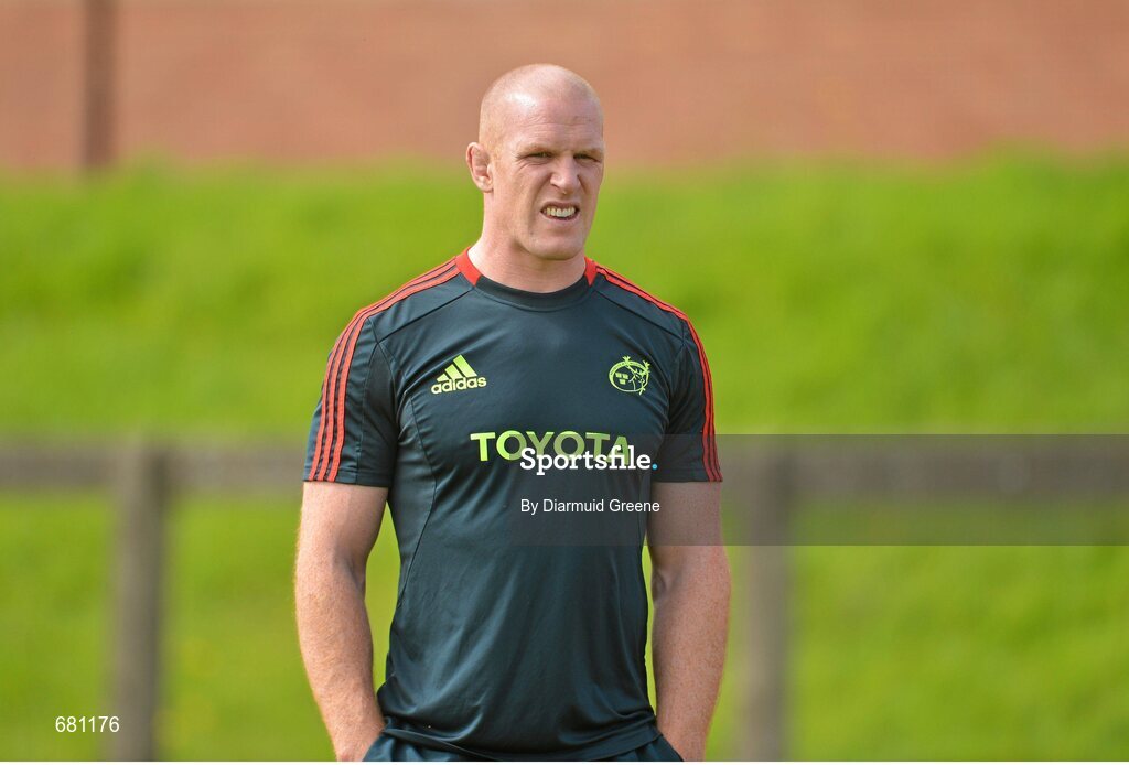 5 September 2012; Munster's Paul O'Connell sits out squad training ahead of their Celtic League, Round 2, match against Benetton Treviso on Friday. Munster Rugby Squad Training, University of Limerick, Limerick. Picture credit: Diarmuid Greene / SPORTSFILE