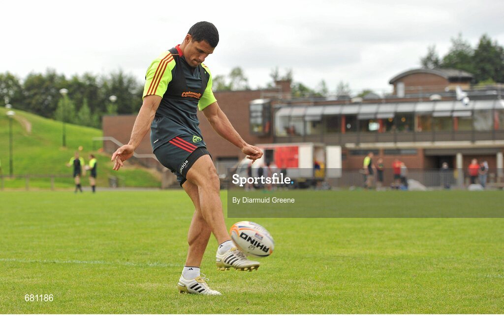 5 September 2012; Munster's Doug Howlett in action during squad training ahead of their Celtic League, Round 2, match against Benetton Treviso on Friday. Munster Rugby Squad Training, University of Limerick, Limerick. Picture credit: Diarmuid Greene / SPORTSFILE