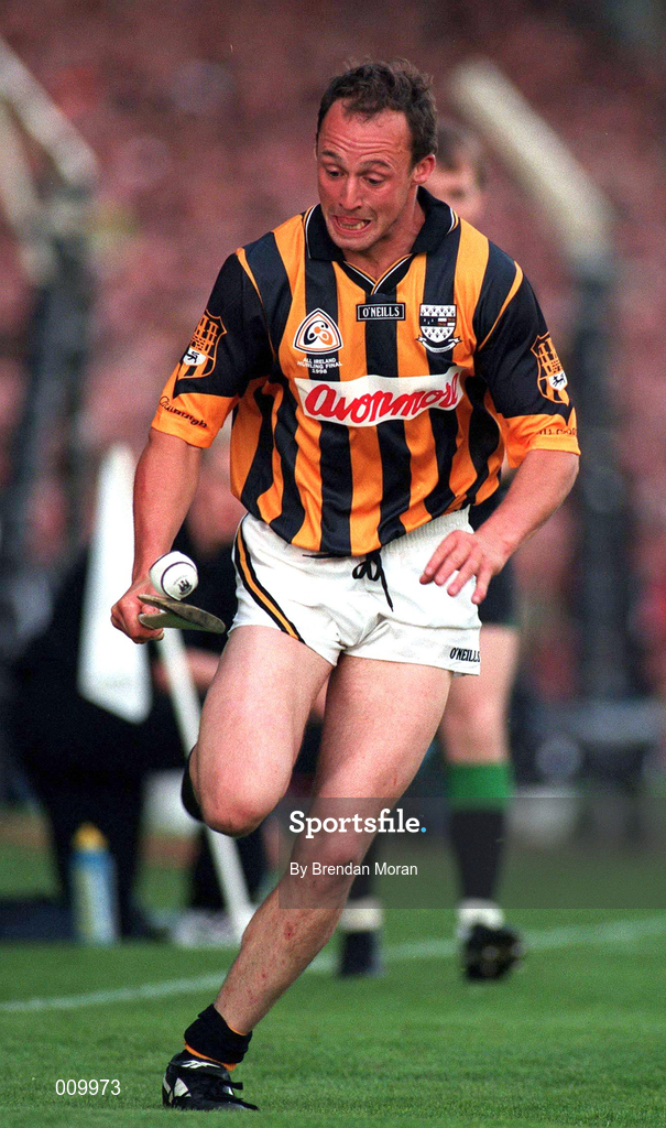 13 September 1998; Andy Comerford of Kilkenny during the Guinness All-Ireland Senior Hurling Championship Final match between Offaly and Kilkenny at Croke Park in Dublin. Photo by Brendan Moran/Sportsfile