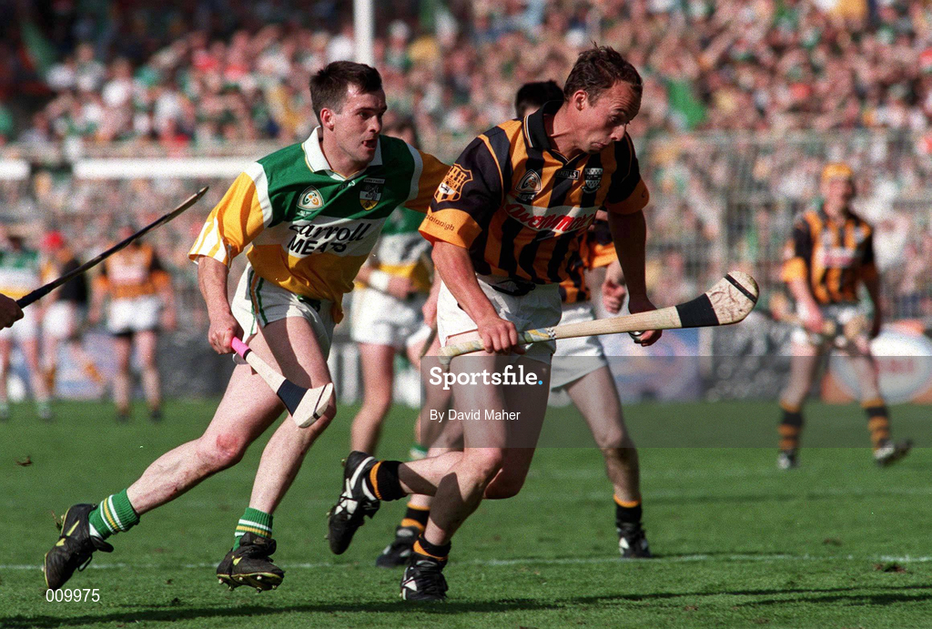 13 September 1998; Andy Comerford of Kilkennny in action against Johnny Pilkington of Offaly during the Guinness All-Ireland Senior Hurling Championship Final match between Offaly and Kilkenny at Croke Park in Dublin. Photo by David Maher/Sportsfile