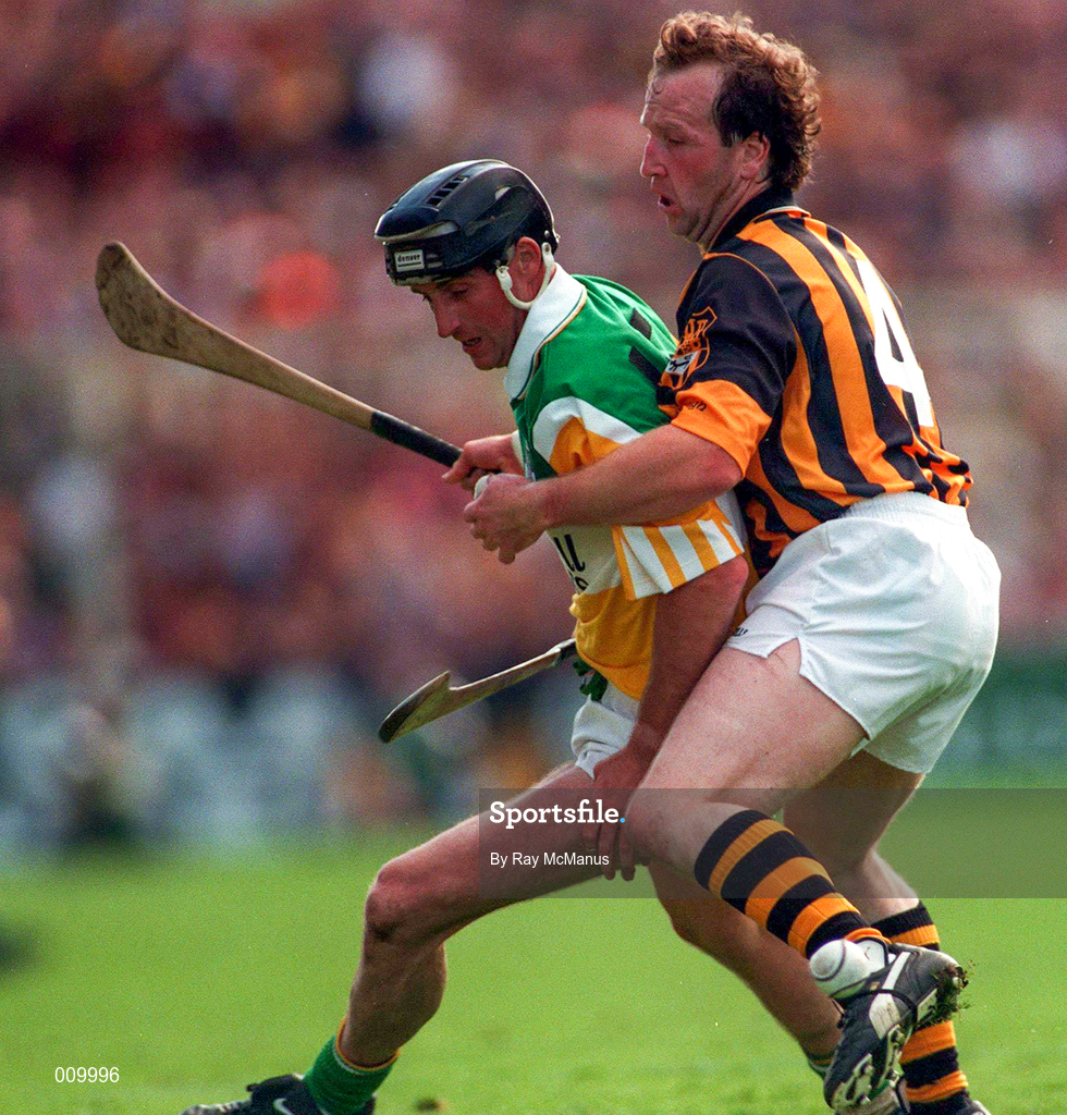 13 September 1998; Billy Dooley of Offaly in action against Willie O'Connor of Kilkenny during the Guinness All-Ireland Senior Hurling Championship Final between Offaly and Kilkenny at Croke Park in Dublin. Photo by Ray McManus/Sportsfile