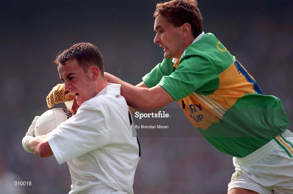 30 August 1998; Brian Lacey of Kildare in action against Maurice Fitzgerald of Kerry during the All-Ireland Senior Football Championship Semi-Final match between Kildare and Kerry at Croke Park in Dublin. Photo by Brendan Moran/Sportsfile