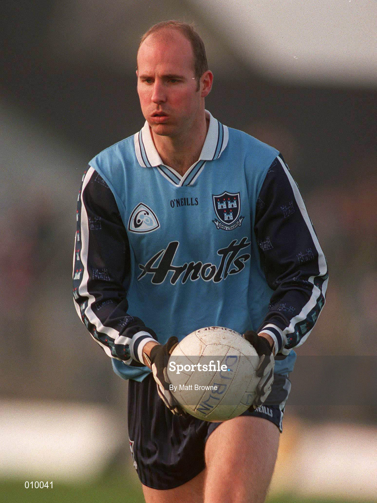29 November 1998; Brian Stynes of Dublin during the Church & General National Football League Division 1a match between Offaly and Dublin at O'Connor Park in Tullamore, Offaly. Photo by Matt Browne/Sportsfile