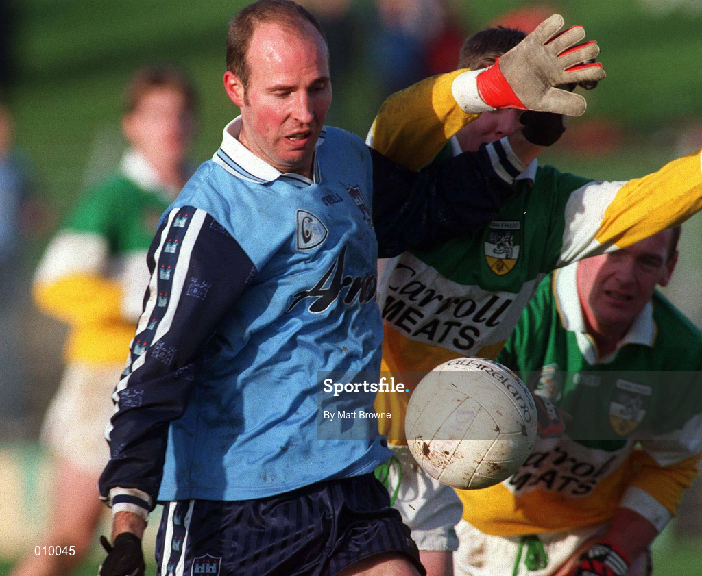 29 November 1998; Brian Stynes of Dublin in action against John Kenny of Offaly during the Church & General National Football League Division 1a match between Offaly and Dublin at O'Connor Park in Tullamore, Offaly. Photo by Matt Browne/Sportsfile