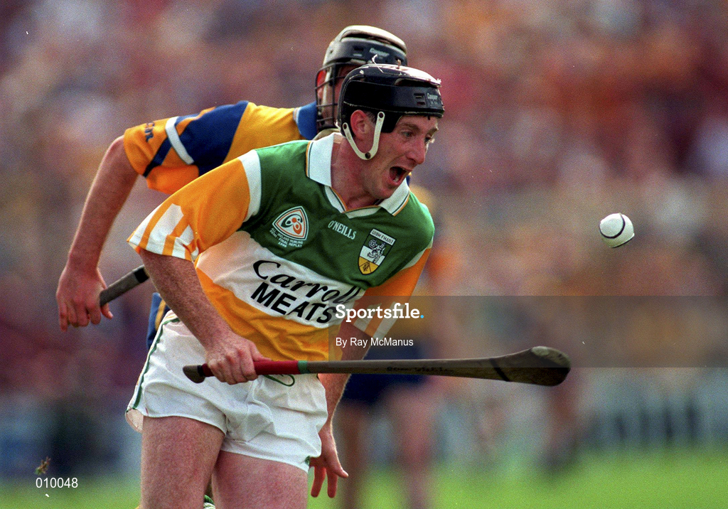 23 August 1998; Brian Whelahan of Offaly during the Guinness All-Ireland Senior Hurling Championship semi-final replay match between Offaly and Clare at Croke Park in Dublin. Photo by Ray McManus/Sportsfile
