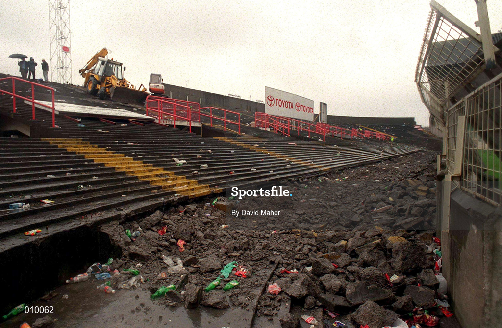 30 September 1998; The Canal End at Croke Park after the demolition had commenced. Photo by David Maher/Sportsfile