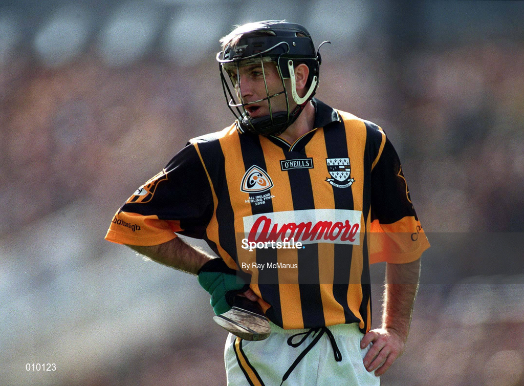13 September 1998; DJ Carey of Kilkenny during the Guinness All-Ireland Senior Hurling Championship Final between Offaly and Kilkenny at Croke Park in Dublin. Photo by Ray McManus/Sportsfile