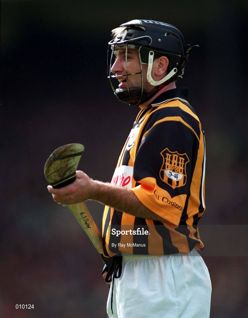 13 September 1998; DJ Carey of Kilkenny during the Guinness All-Ireland Senior Hurling Championship Final between Offaly and Kilkenny at Croke Park in Dublin. Photo by Ray McManus/Sportsfile